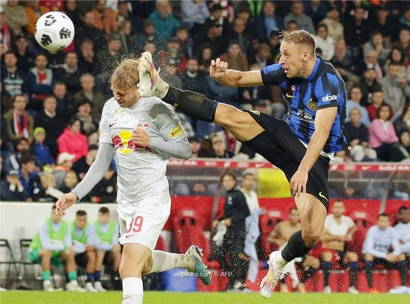 صور.. إنتر يخطف فوزا مثيرا من سالزبورج في مباراة الأمطار الغزيرة