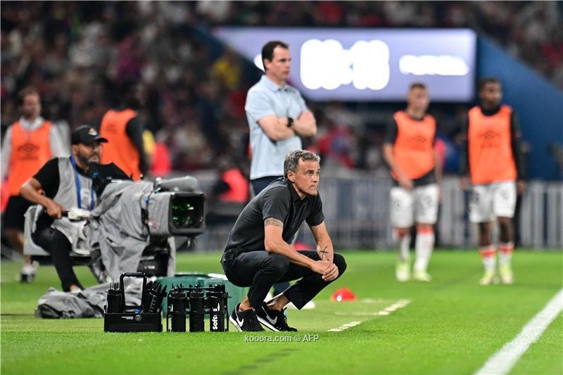 بالصور.. باريس يبدأ عهد إنريكي بعرض مخيب أمام لوريان