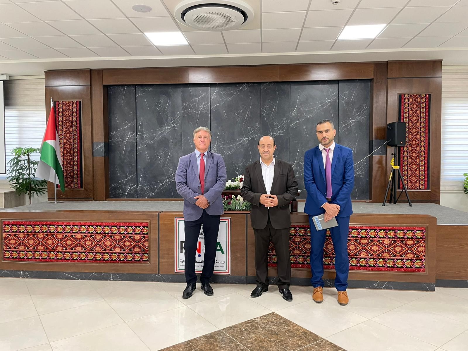 أبو زيد يلتقي برئيس مكتب تمثيل جمهورية بلغاريا لدى فلسطين