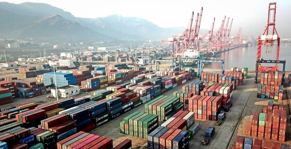 الصين تُسجل أكبر تراجع في صادراتها منذ 2020