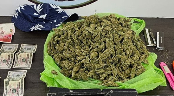 الشرطة تضبط مواد مخدرة بحوزة تاجر مخدرات في الخليل