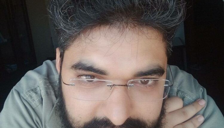 عائلة النجار تُصدر بيانًا للرأي العام تعقيبًا على وفاة نجلها في خان يونس