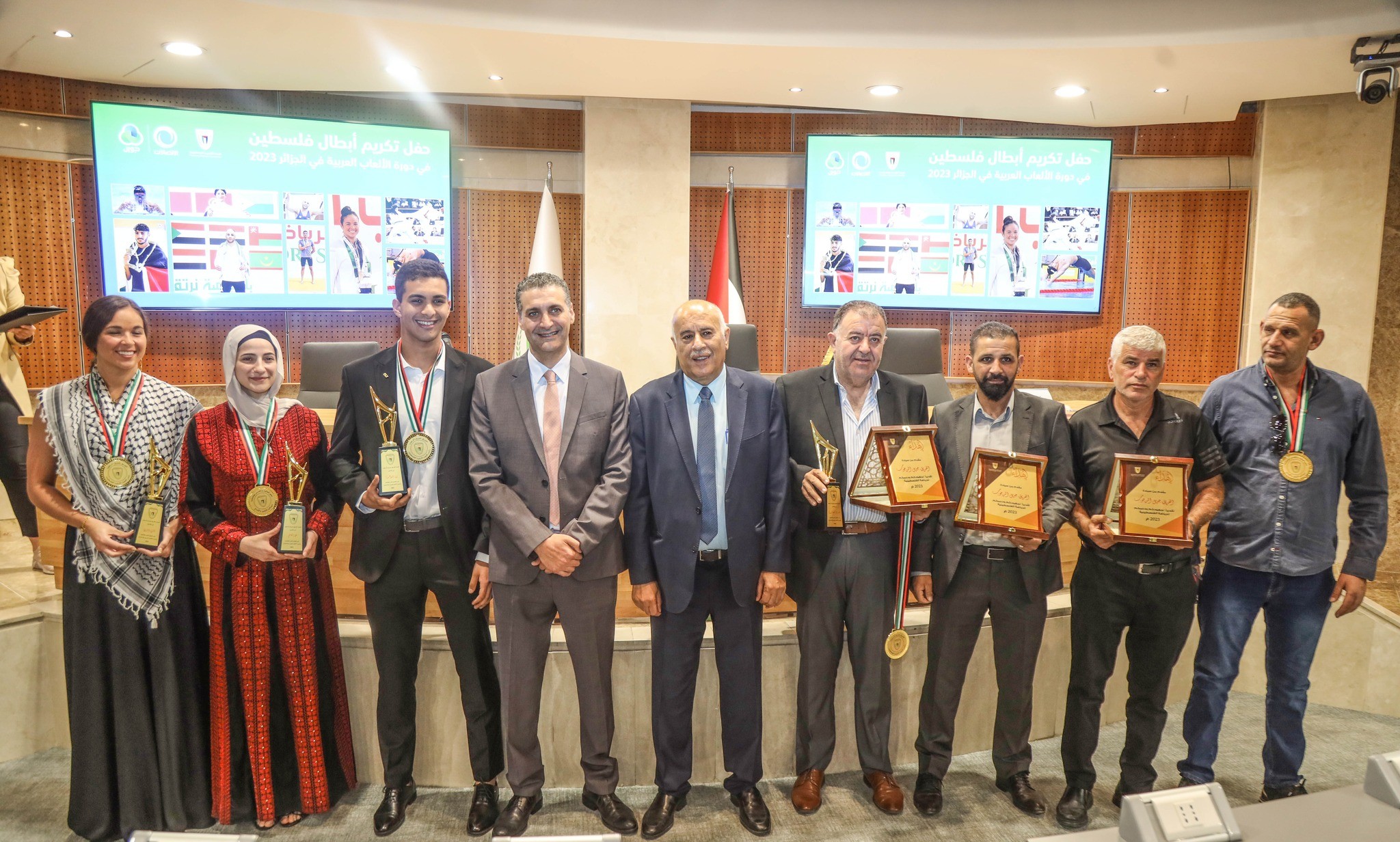 الرجوب يكرم أبطال فلسطين في دورة الألعاب العربية