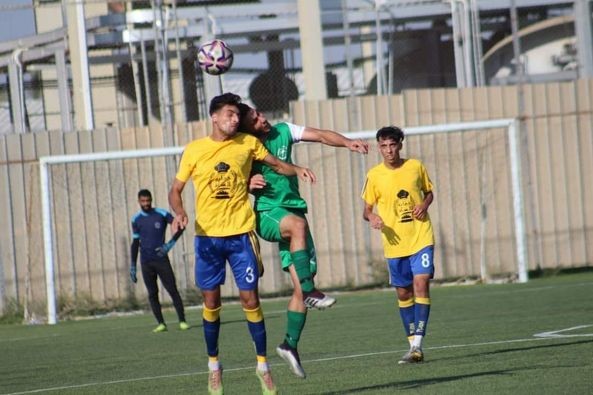 بالصور : اهلي بيت حانون وشباب الزوايدة يحففان فوزهما الاول في الدرجة الاولى