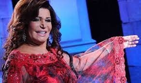 نجوى فؤاد تنتقد الراقصات الروسيات