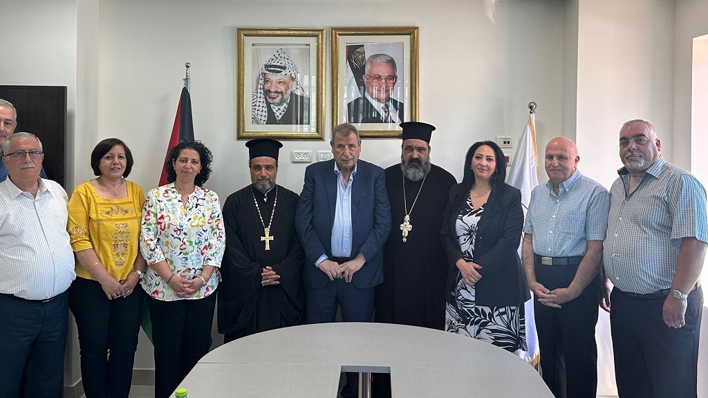 طالع تفاصيل لقاء خوري بوفدين من كنيستي الروم الأرثوذكس في وكفر ياسيف