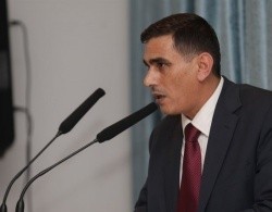 العالم يتغير بسرعة هائلة وقطار الذكاء الاصطناعي لا يتسع للأغبياء