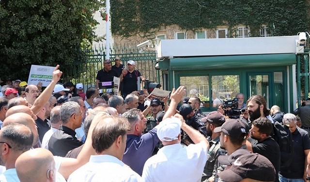 اللجنة القطرية للسلطات المحلية تلوّح بالإضراب المفتوح بالداخل المحتل