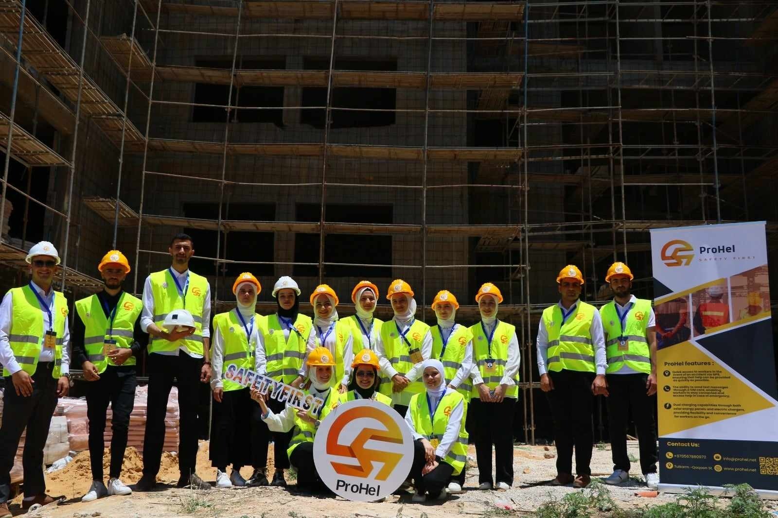 جامعة "خضوري" تحصد جائزة أفضل شركة طلابية على مستوى الجامعات الفلسطينية