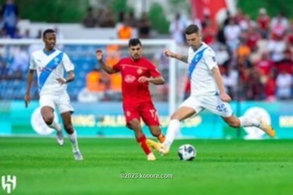 بالصور : الهلال السعودي يحبط الوداد ويبلغ ربع نهائي البطولة العربية