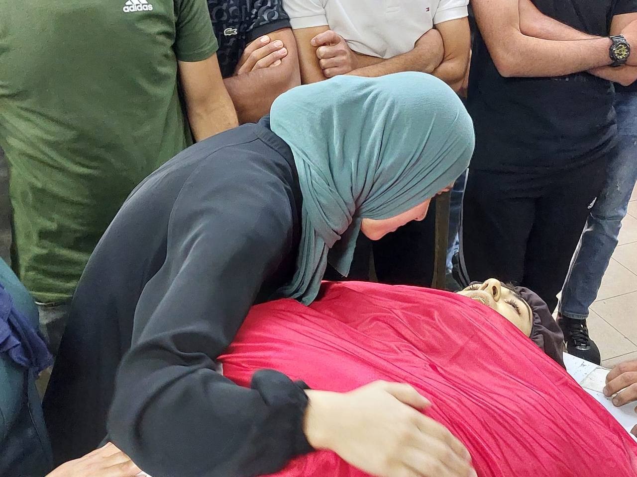 الفصائل الفلسطينية تنعى الشهيد رمزي حامد من رام الله