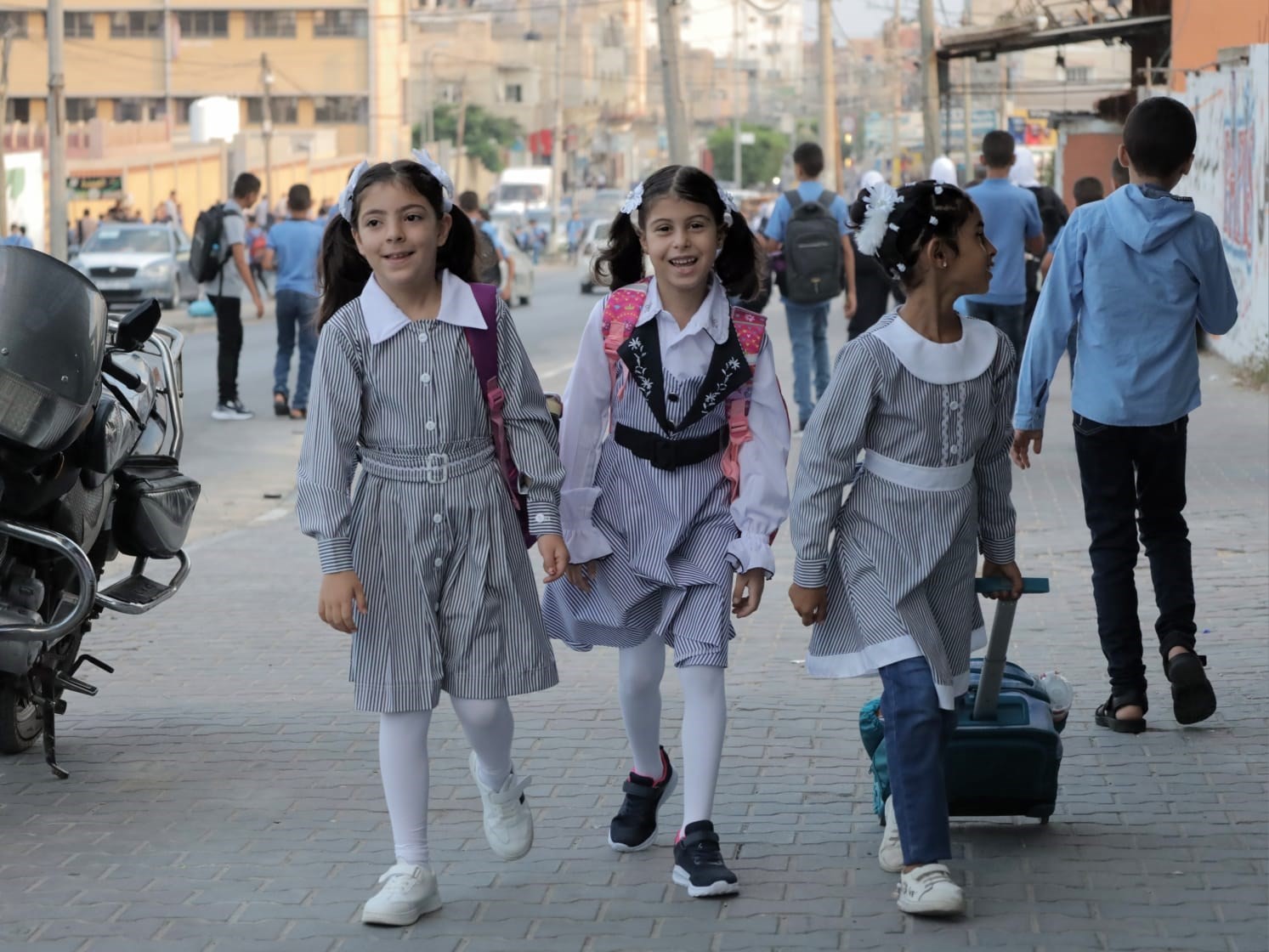 قوى فلسطينية تُهنئ الطلبة في قطاع غزة ببدء العام الدراسي الجديد