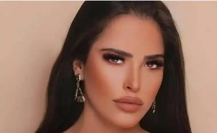 سارة الزكريا