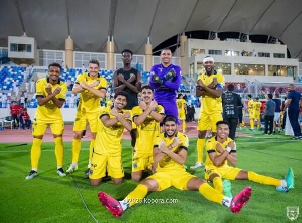 دوري روشن السعودي للمحترفين.