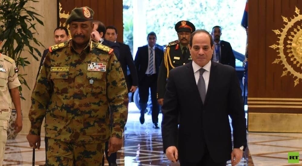 البرهان يتوجّه إلى القاهرة لإجراء مباحثات مع الرئيس المصري