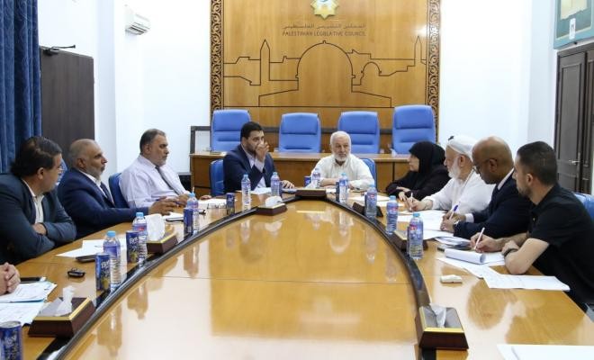 غزة: لجنة الداخلية بالتشريعي تعقد جلسة استماع لوكيل وزارة الحكم المحلي