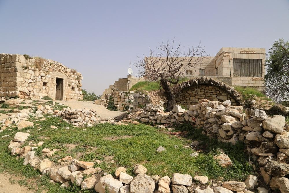 على إثر هجوم نفذه المستوطنون