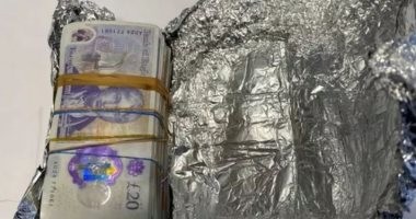 ضبط مبلغ من المال ملفوف بورق على شكل شطيرة فى بريطانيا