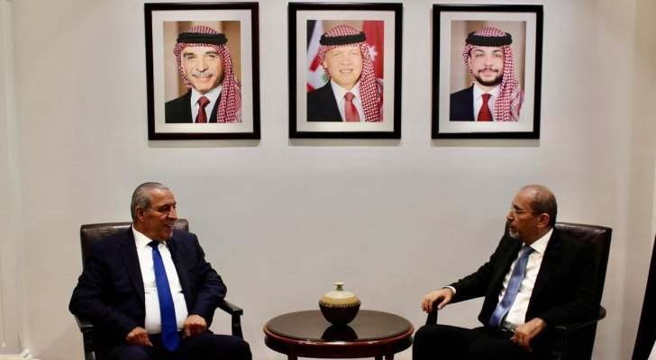 الصفدي والشيخ يبحثان الجهود المبذولة لوقف التدهور في الأراضي الفلسطينية