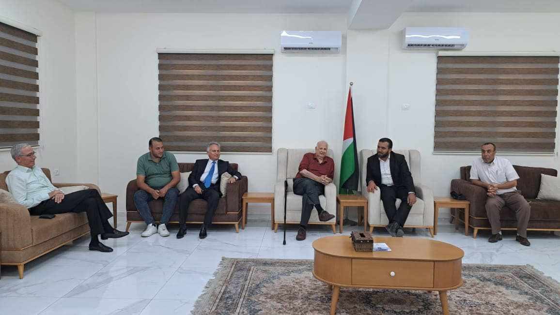 لبحث سبل إجراء الانتخابات المحلية