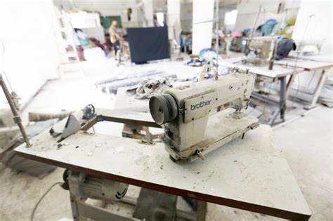 مصانع الملابس بغزة: منع التصدير للضفة يزيد انتكاسة الاقتصاد الغزّي