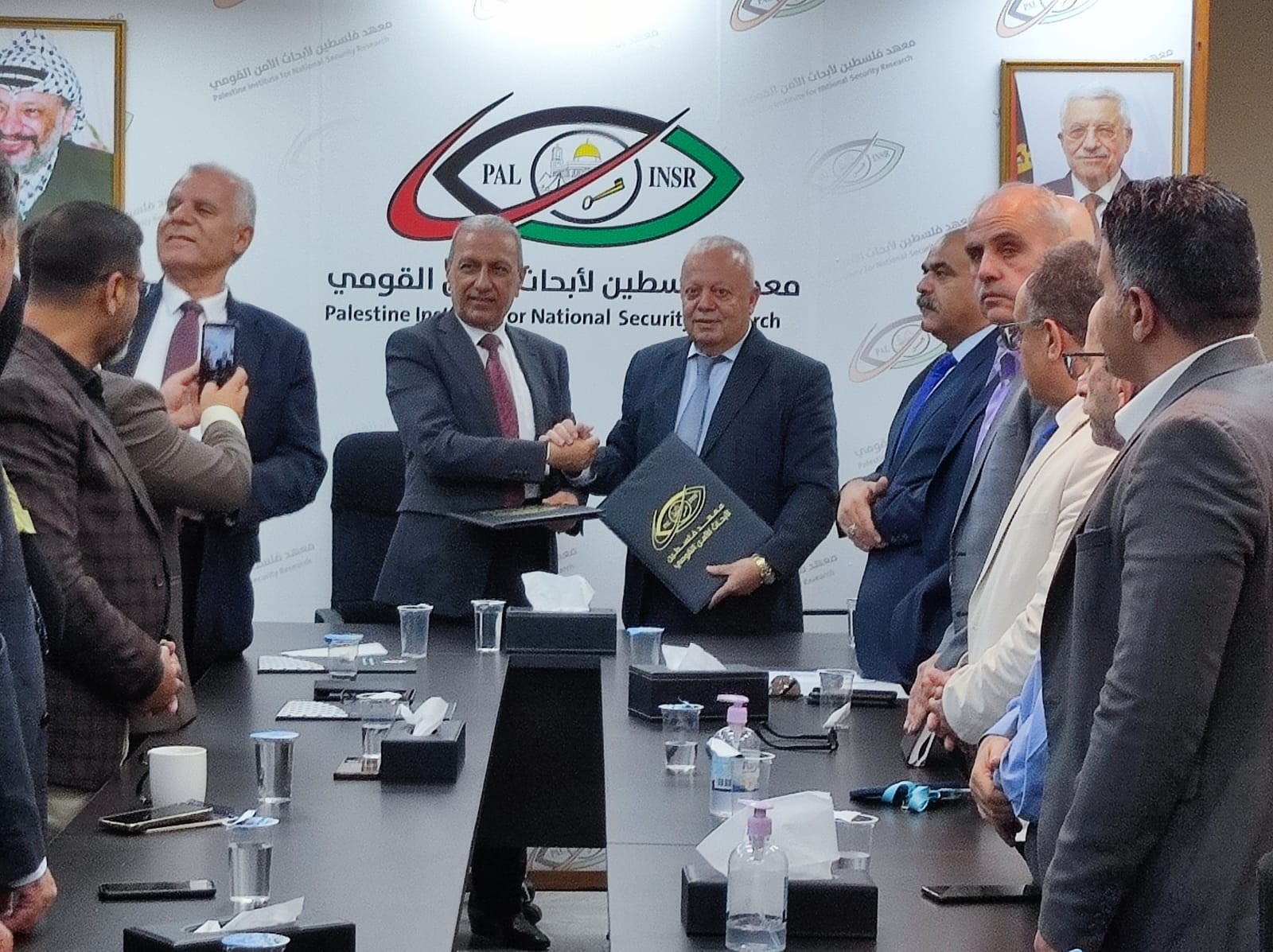 المجلس الأكاديمي ومعهد فلسطين لأبحاث الأمن القومي يوقعان مذكرة تفاهم​​​​​​​