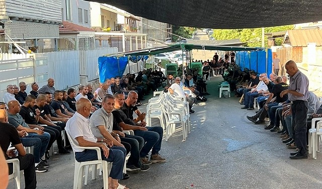 استعدادًا لتشييعها