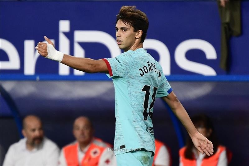 راتب فيليكس ينذر بأزمة بين برشلونة ورابطة الليجا