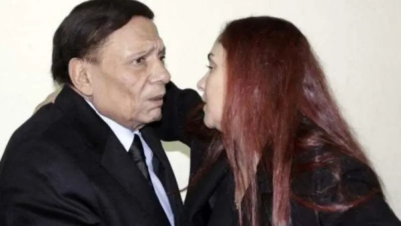 شاهد : شيرين تحسم الجدل حول إصابة عادل إمام بمرض الزهايمر