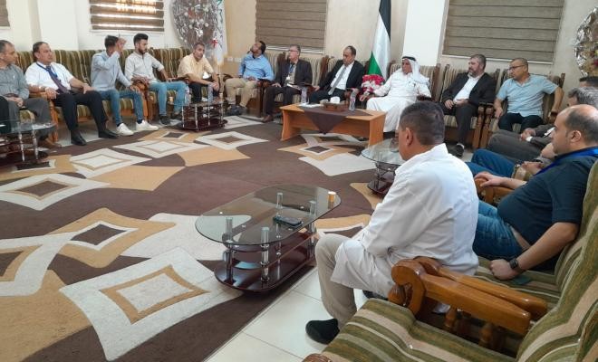 الصحة بغزة تصدر بيانًا حول تعرض طفل لمضاعفات طبية حرجة أدّت لبتر يده