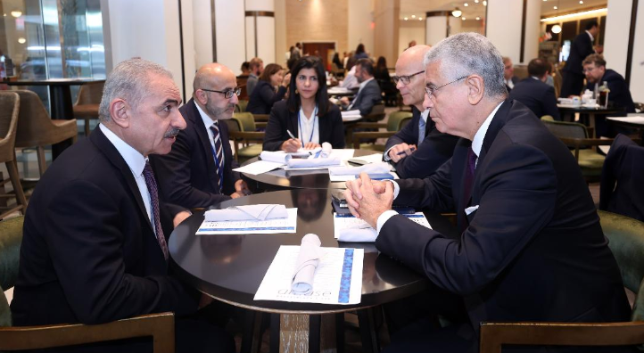 اشتية يعقد عدة لقاءات على هامش اجتماع الدول المانحة في نيويورك