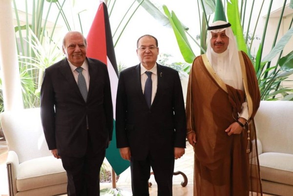 الخارجية: السفير السعودي نايف السديري يصل فلسطين غدًا