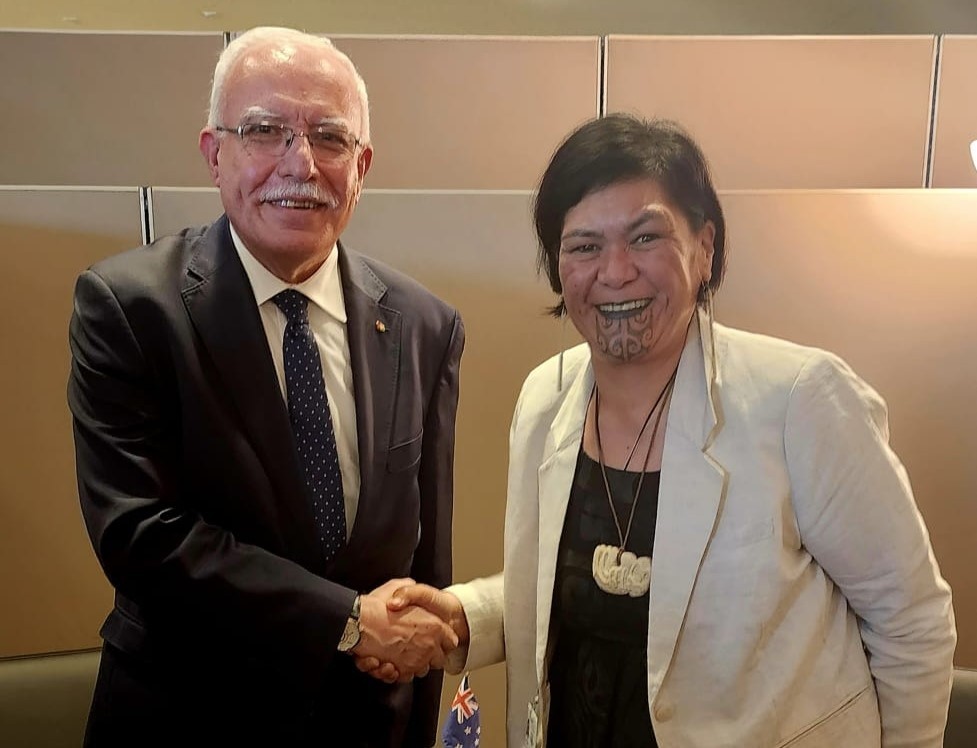 المالكي يلتقي مع نظيرته النيوزيلندية