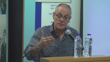 هارتس : كيف سيتصرف نتنياهو إذا قرّرت المحكمة العليا فقدانه الأهلية؟