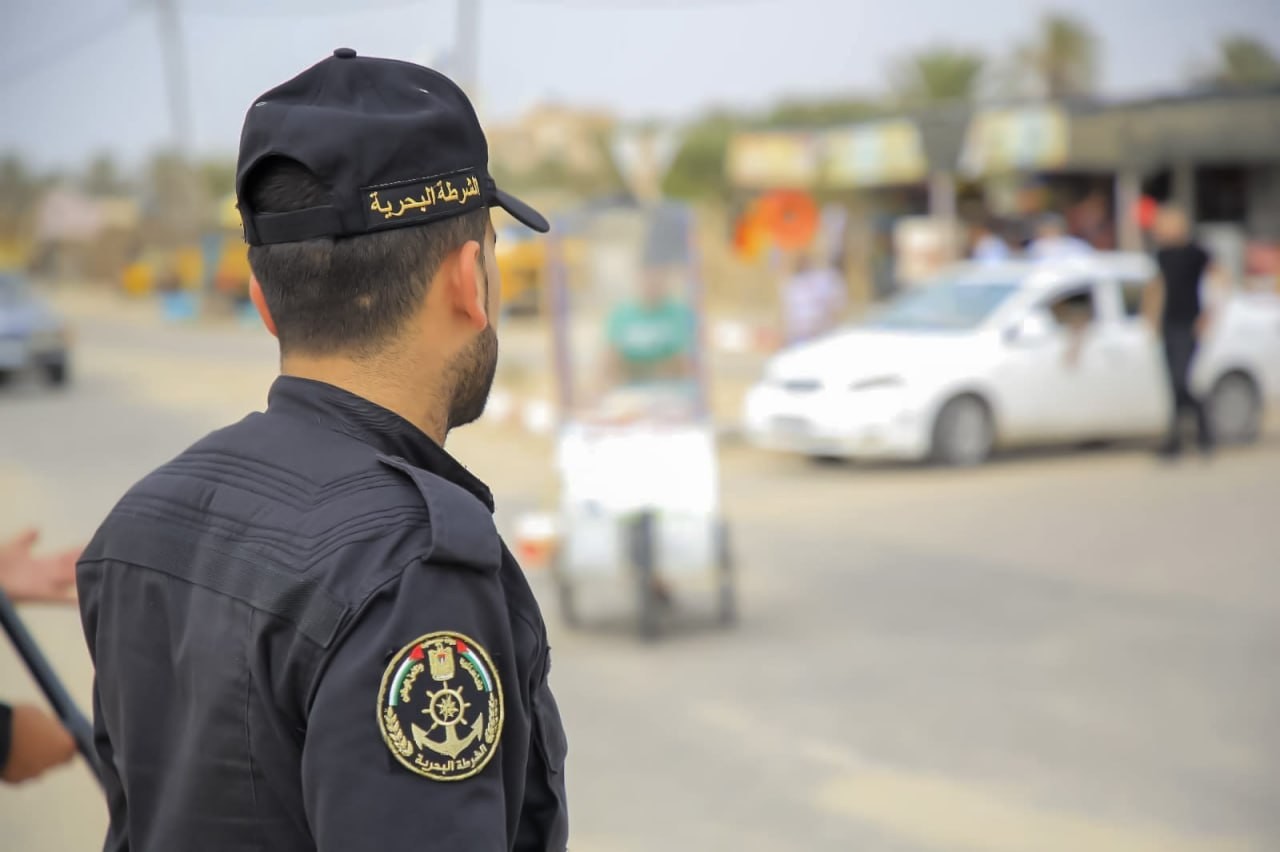 بحرية خان يونس تُلقي القبض على أحد الهاربين من العدالة