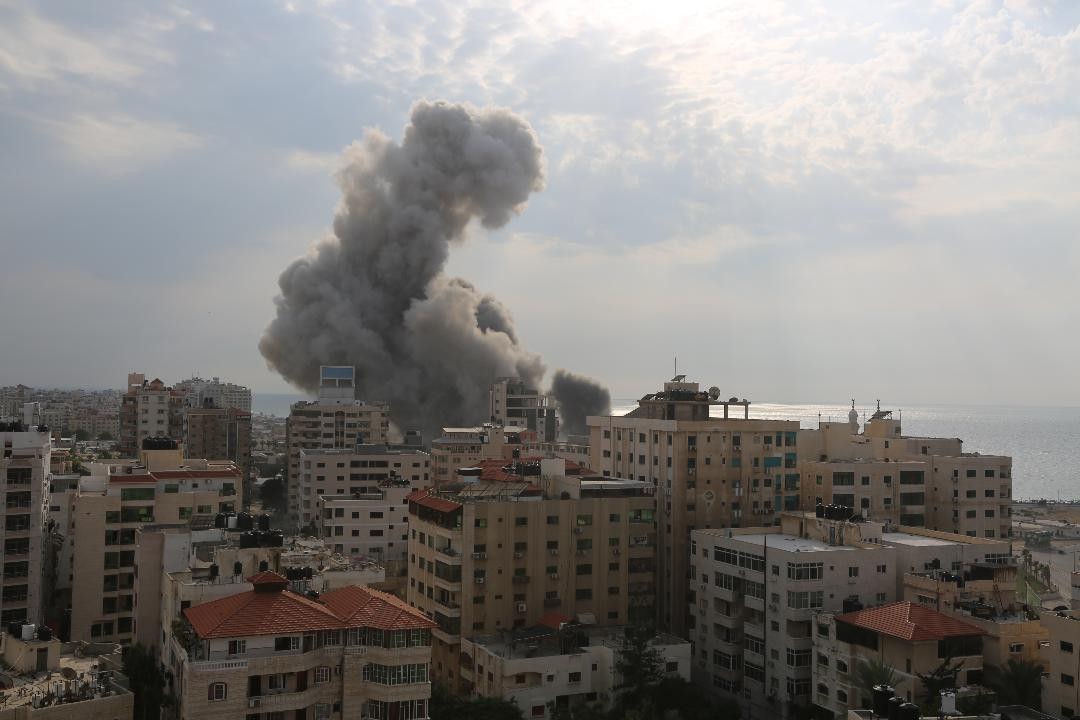 "حماس" تدعو لإمداد غزة بالمعدات والوقود والمواد الطبية والغذائية