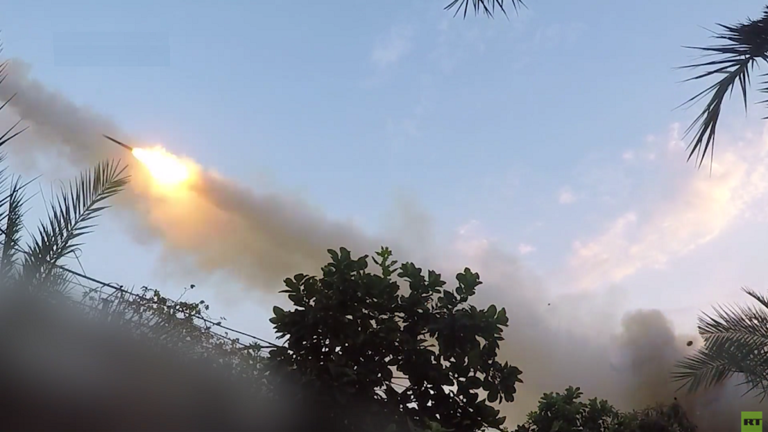 "كتائب القسام" تقصف حقل صهاريج "كاتسا" جنوب عسقلان برشقة صاروخية