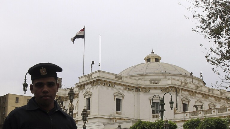 مصر تستعد لقرارات كبرى بشأن غزة.. اجتماع طارئ للبرلمان لمنح السيسي تفويضا