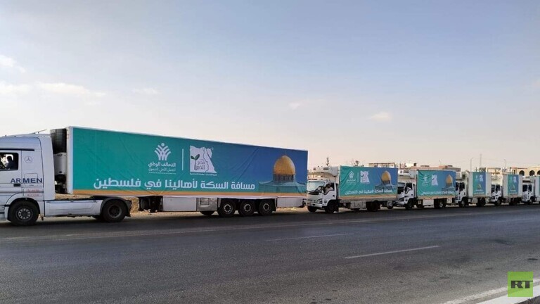 انطلاق قافلة مساعدات مصرية إلى قطاع غزة