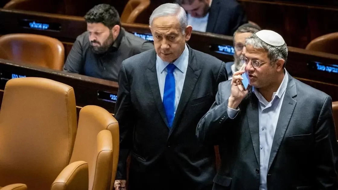 غرد وحذف.. المتحدث الرقمي لنتنياهو يقر "قصفنا المستشفى"