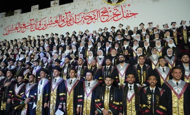 جامعة الأقصى تبدأ فعاليات الاحتفال بتخريج طلبتها