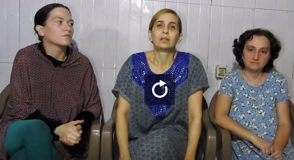 "القسام" تنشر فيديو لعدد من الأسرى الإسرائيليين لديها يتضمن رسالة للحكومة الإسرائيلية ونتنياهو