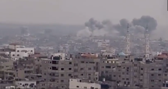 قصف إسرائيلي مكثف على غزة في ساعات المساء يتركز في محيط مستشفى القدس