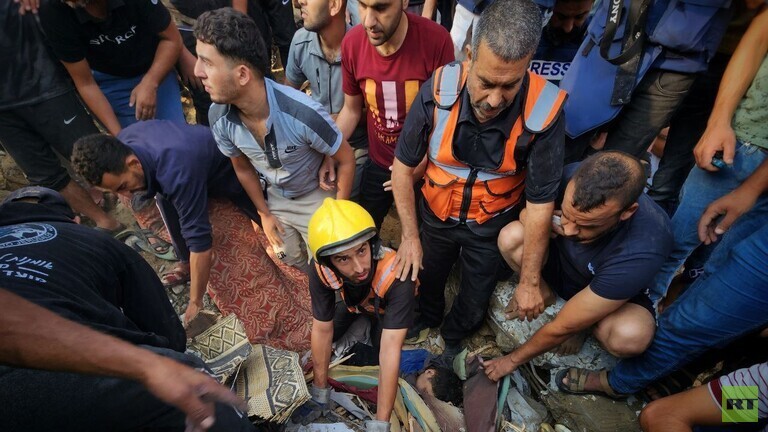 استشهاد العشرات في رفح وخان يونس إثر غارات إسرائيلية فجر اليوم