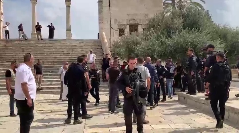 الاحتلال يطرد وفدًا درزيًا من باحات الأقصى