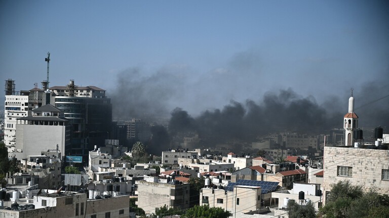 الصحة: استشهاد 17 فلسطينيا بهجمات إسرائيلية في الضفة الغربية بينهم 13 شهيدا في جنين ومخيمها.