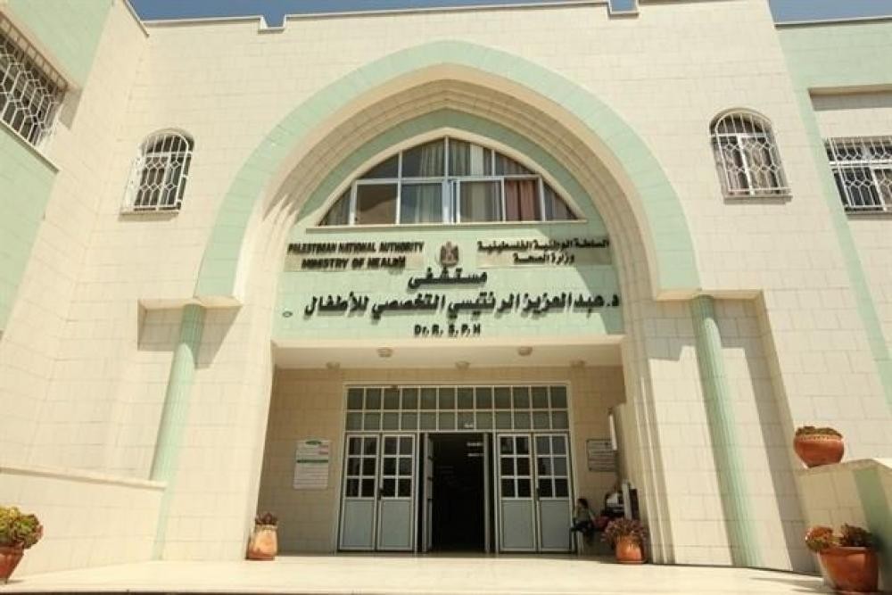 الإعلام الحكومي: الاحتلال يُروّج أكاذيب ويمارس التضليل تمهيداً لتدمير المستشفيات وقتل المرضى