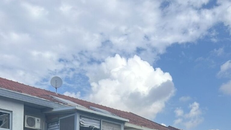 سقوط 3 صواريخ على مدينة عسقلان ووقوع أضرار في المنازل