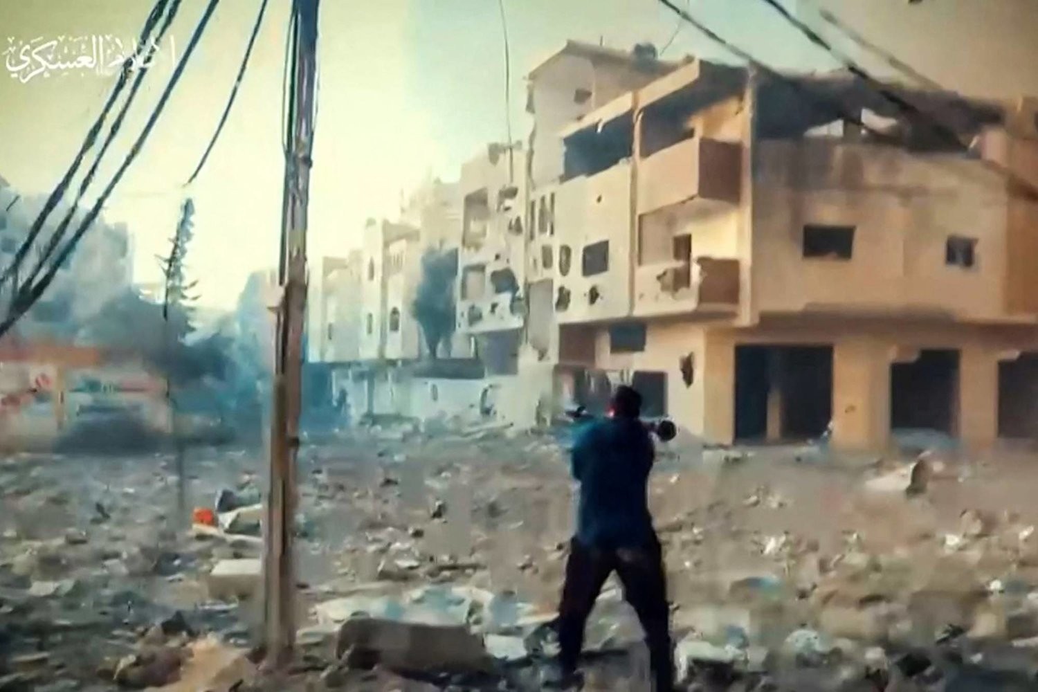 غزة.. الفصائل الفلسطينية تخوض الآن اشتباكات شرسة مع القوات الإسرائيلية بمحيط مجمع الشفاء الطبي