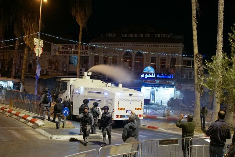 القدس.. عشرات المعتقلين ومصادرة أموال ومركبات